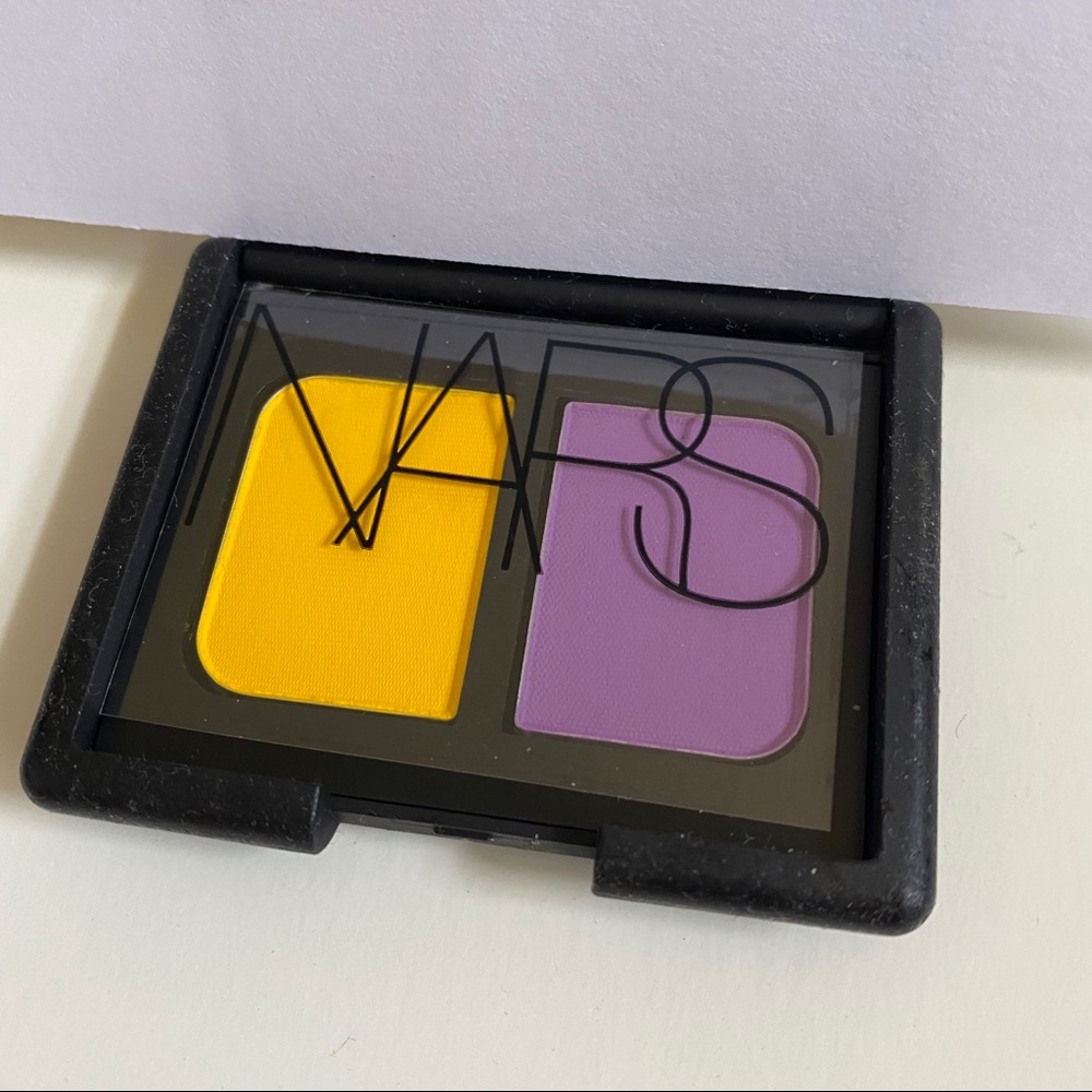 NARS Duo Eyeshadow in Fashion Rebel